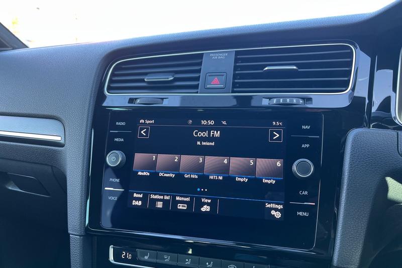 Used Volkswagen Golf 2018 for sale - 76405295: Photo 30