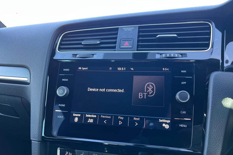 Used Volkswagen Golf 2018 for sale - 76405295: Photo 32