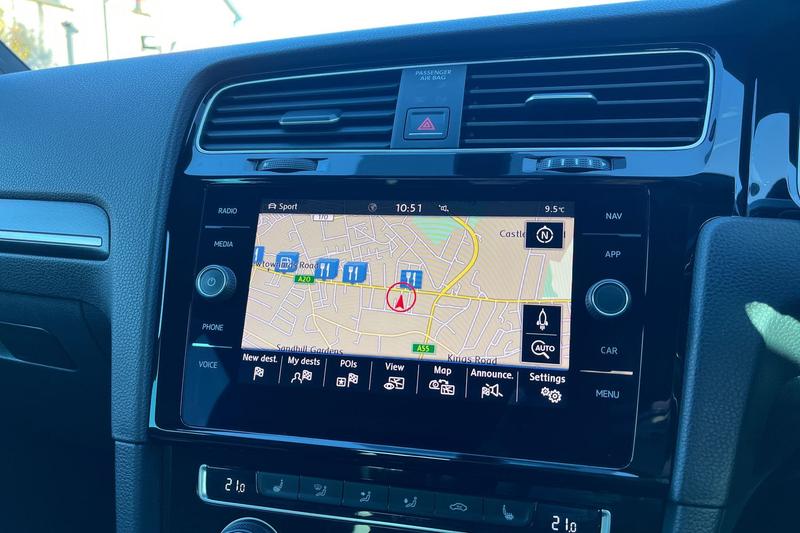 Used Volkswagen Golf 2018 for sale - 76405295: Photo 34