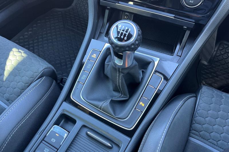 Used Volkswagen Golf 2018 for sale - 76405295: Photo 39