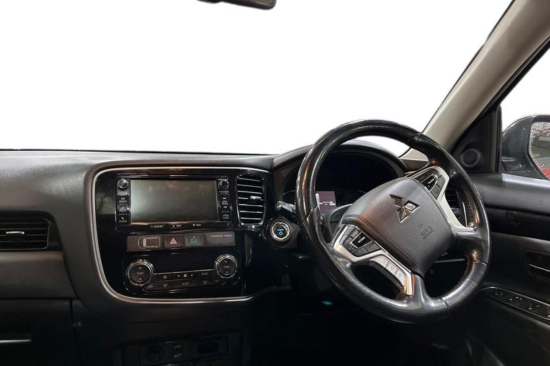 Used Mitsubishi Outlander 2017 for sale - 77450464: Photo 10