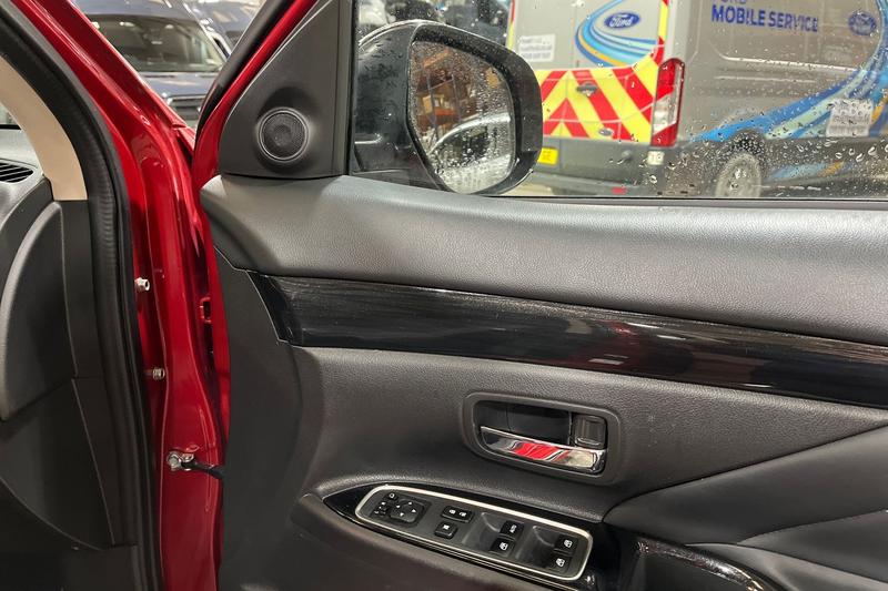 Used Mitsubishi Outlander 2017 for sale - 77450464: Photo 26