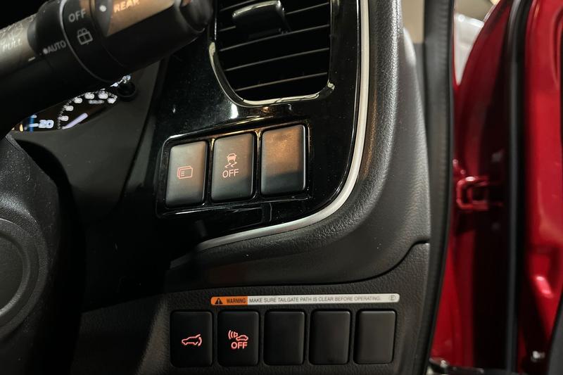 Used Mitsubishi Outlander 2017 for sale - 77450464: Photo 28