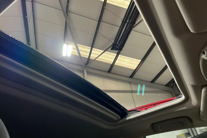 Used Mitsubishi Outlander 2017 for sale - 77450464: Photo 35