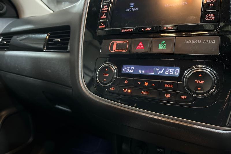 Used Mitsubishi Outlander 2017 for sale - 77450464: Photo 36