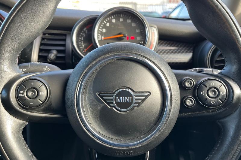 Used MINI Hatch 2019 for sale - 76415786: Photo 12
