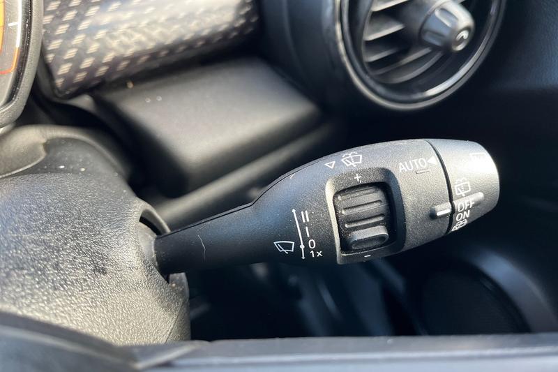 Used MINI Hatch 2019 for sale - 76415786: Photo 15