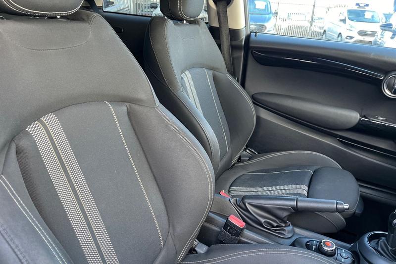 Used MINI Hatch 2019 for sale - 76415786: Photo 17