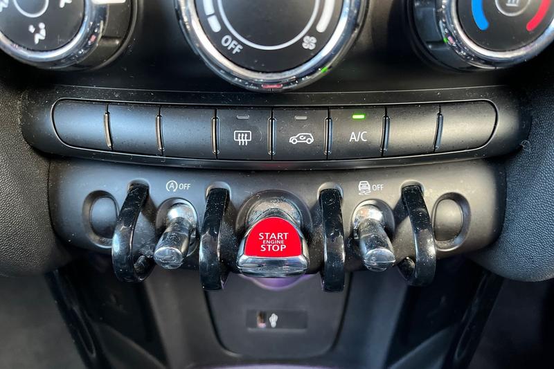 Used MINI Hatch 2019 for sale - 76415786: Photo 27