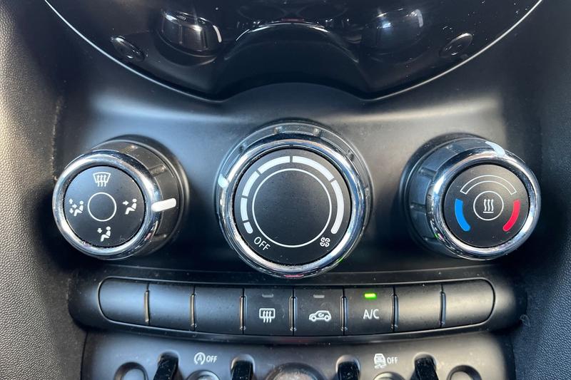 Used MINI Hatch 2019 for sale - 76415786: Photo 28