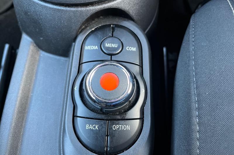 Used MINI Hatch 2019 for sale - 76415786: Photo 29