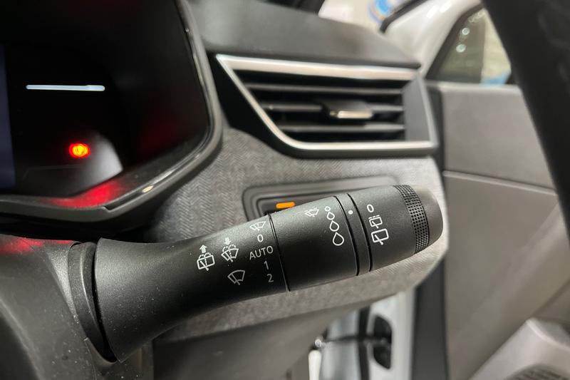 Used Renault Clio 2024 for sale - 77665704: Photo 15