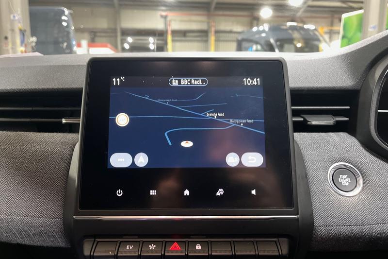 Used Renault Clio 2024 for sale - 77665704: Photo 32