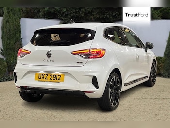Used Renault Clio 2024 for sale - 77665704: Photo