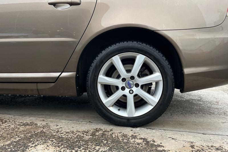 Used Volvo V70 2015 for sale - 76146762: Photo 8