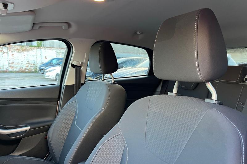 Used Ford Focus 2018 for sale - 76738857: Photo 19