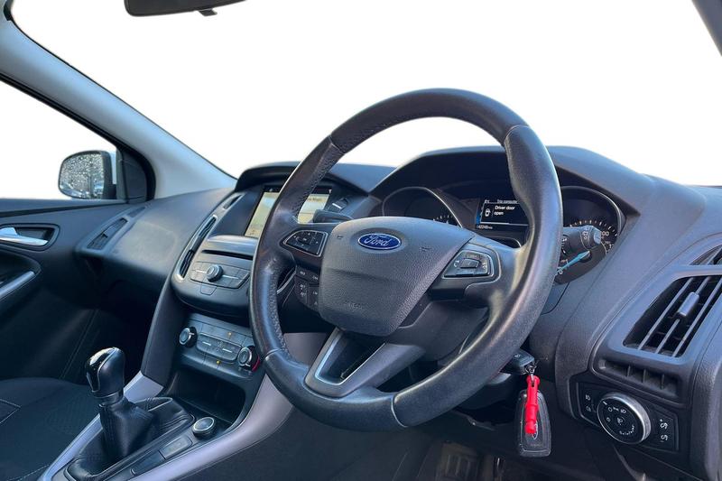Used Ford Focus 2018 for sale - 76738857: Photo 9