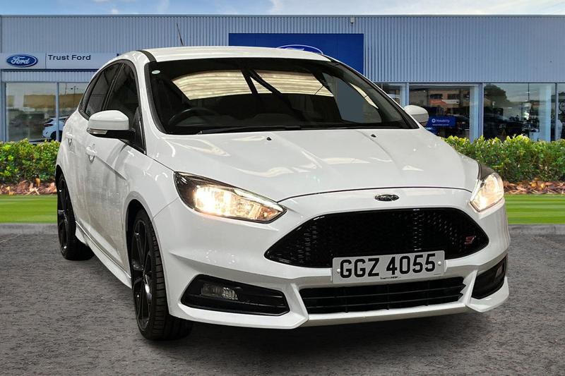Used Ford Focus 2017 for sale - 76114554: Photo 1