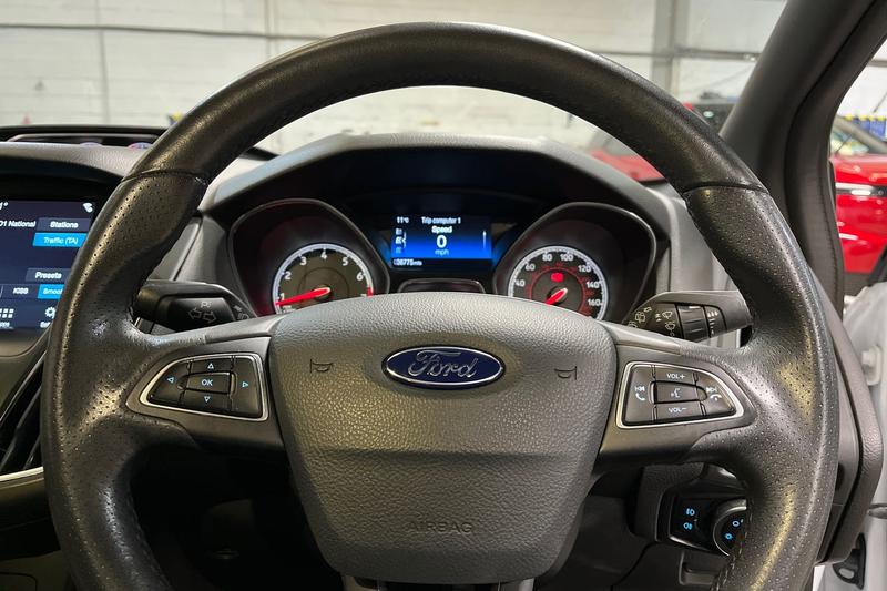 Used Ford Focus 2017 for sale - 76114554: Photo 12
