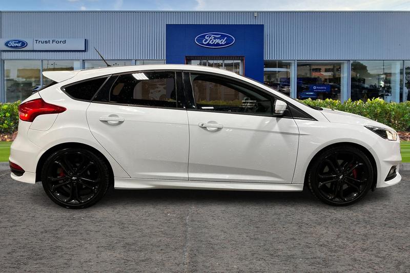 Used Ford Focus 2017 for sale - 76114554: Photo 3
