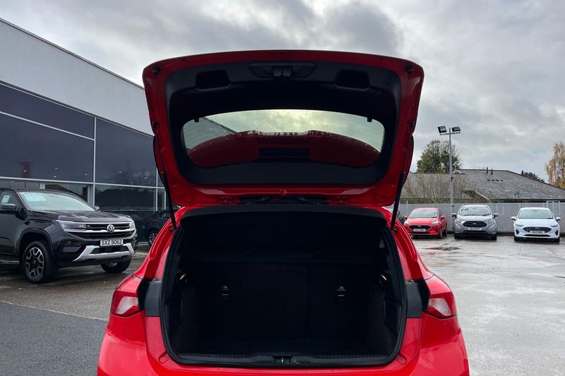 Used Ford Focus 2019 for sale - 76452916: Photo 21