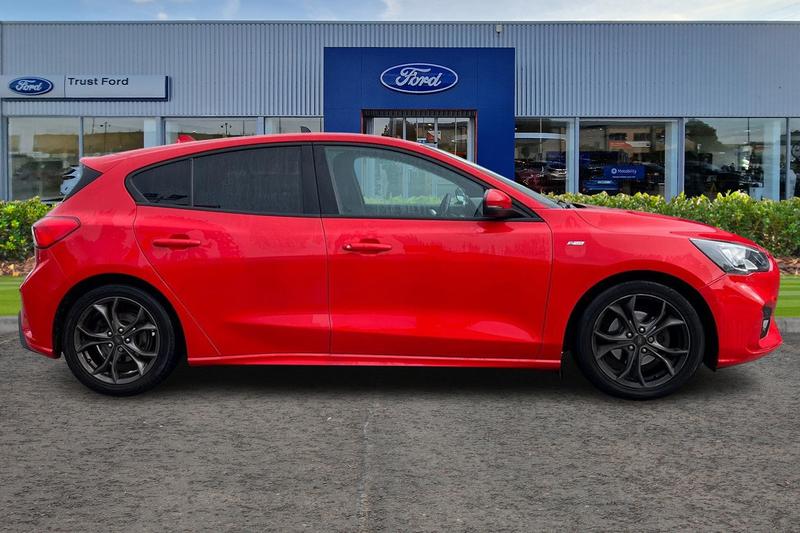Used Ford Focus 2019 for sale - 76452916: Photo 3