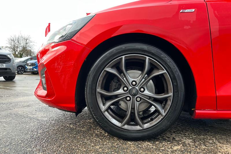 Used Ford Focus 2019 for sale - 76452916: Photo 8