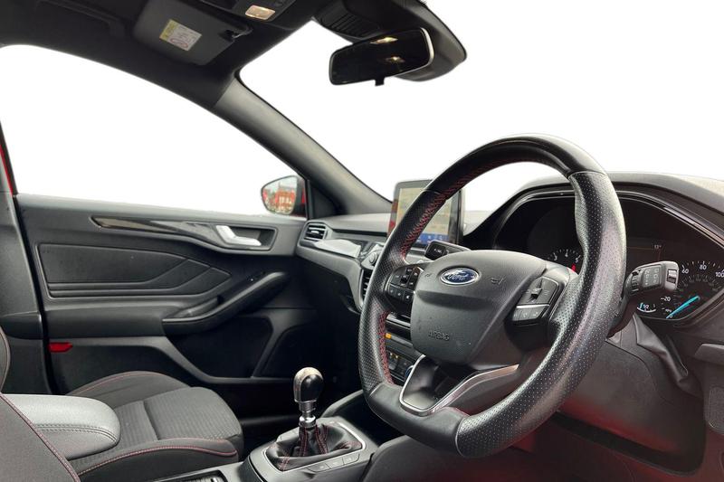 Used Ford Focus 2019 for sale - 76452916: Photo 9