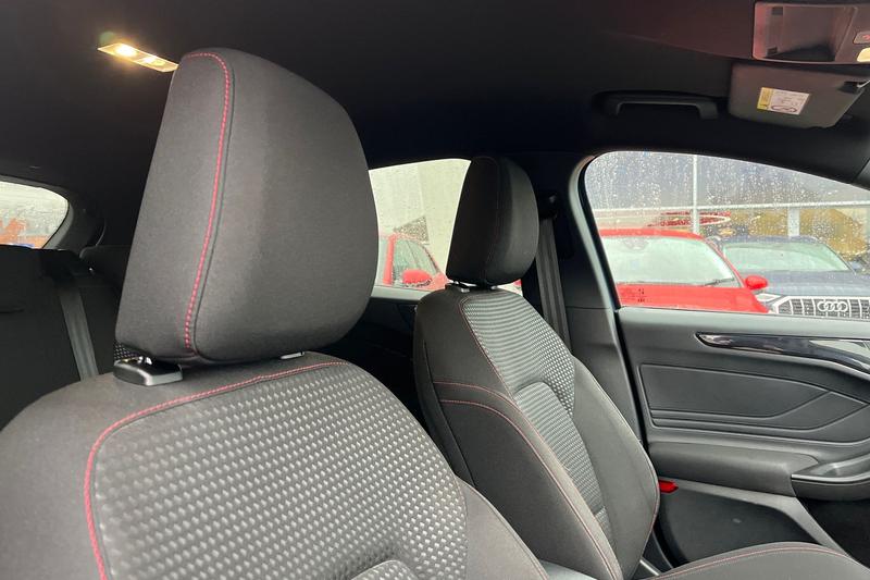 Used Ford Focus 2022 for sale - 77381617: Photo 17