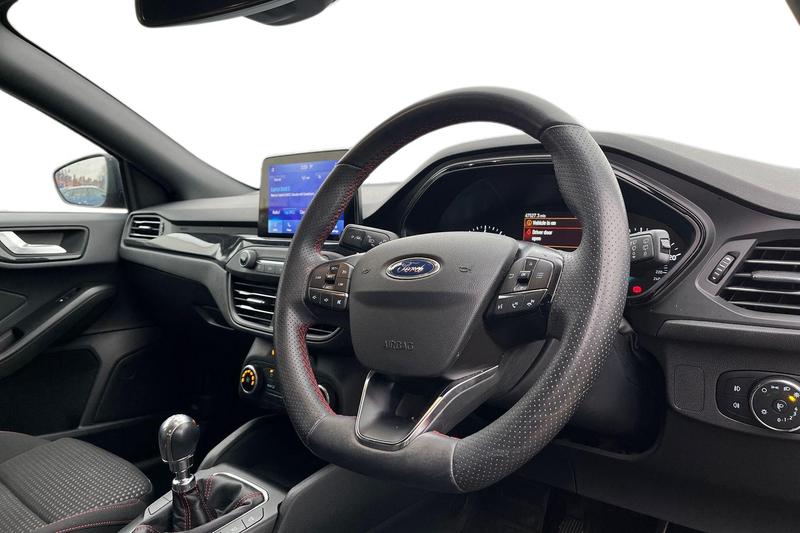 Used Ford Focus 2022 for sale - 77381617: Photo 9