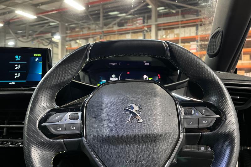 Used Peugeot 2008 2022 for sale - 76918317: Photo 12