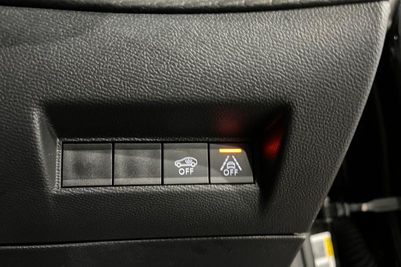 Used Peugeot 2008 2022 for sale - 76918317: Photo 27