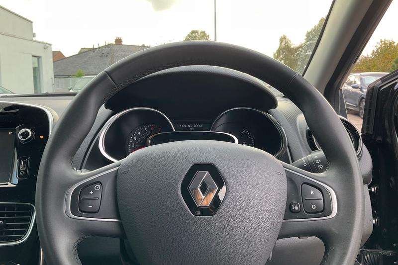 Used Renault Clio 2019 for sale - 76355552: Photo 12