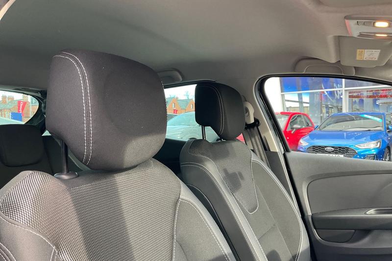 Used Renault Clio 2019 for sale - 76355552: Photo 17