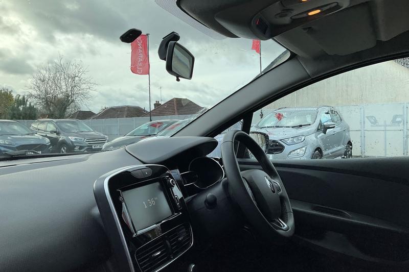 Used Renault Clio 2019 for sale - 76355552: Photo 18