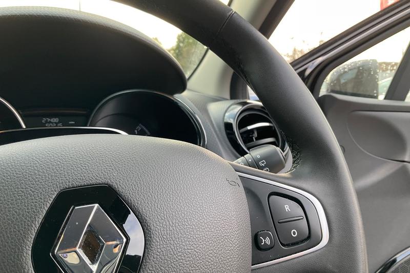 Used Renault Clio 2019 for sale - 76355552: Photo 28