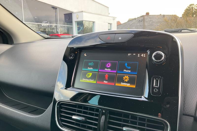 Used Renault Clio 2019 for sale - 76355552: Photo 32