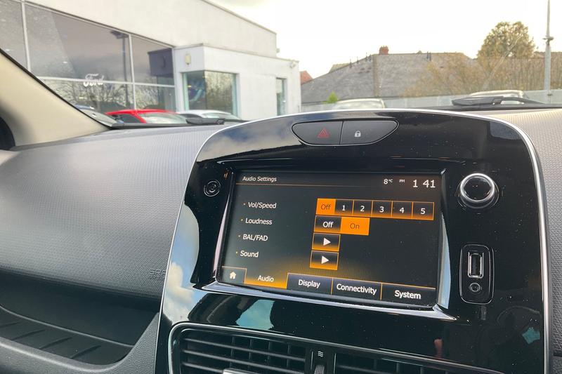 Used Renault Clio 2019 for sale - 76355552: Photo 35
