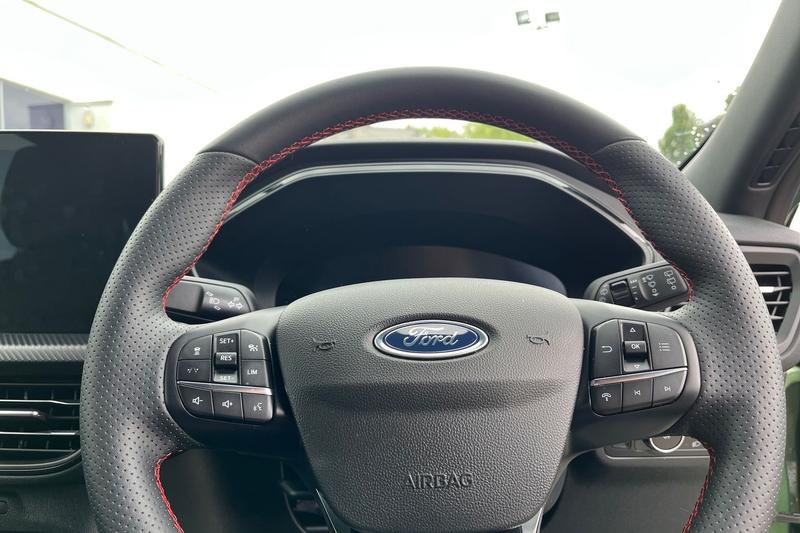 Used Ford Kuga 2025 for sale - 76631449: Photo 12