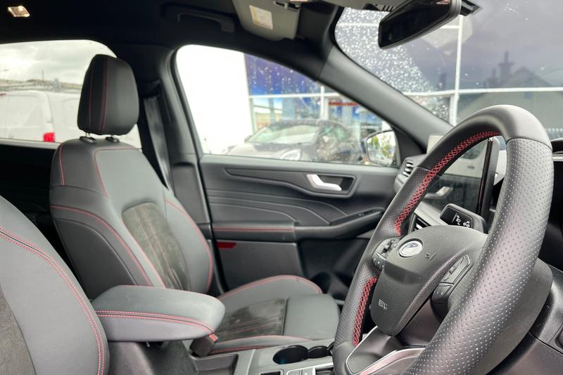 Used Ford Kuga 2025 for sale - 76631449: Photo 17