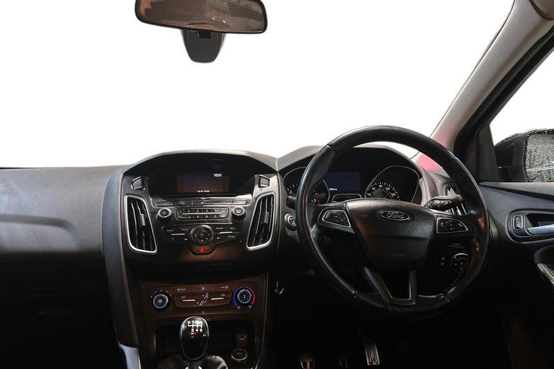 Used Ford Focus 2015 for sale - 77248717: Photo 10