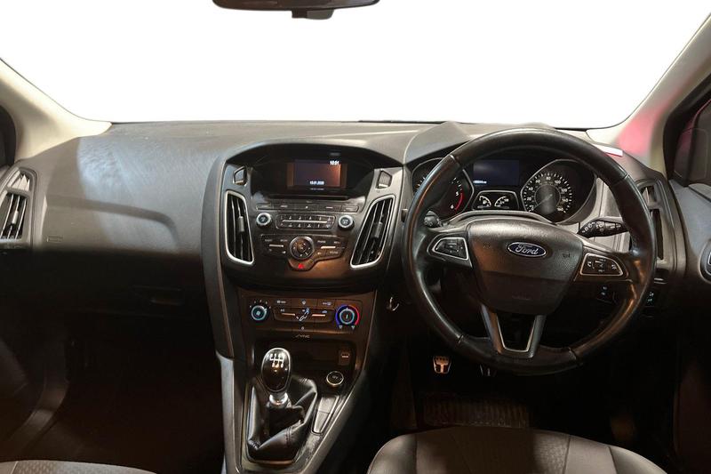 Used Ford Focus 2015 for sale - 77248717: Photo 11