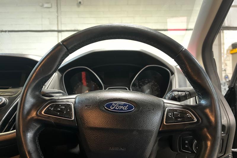 Used Ford Focus 2015 for sale - 77248717: Photo 12