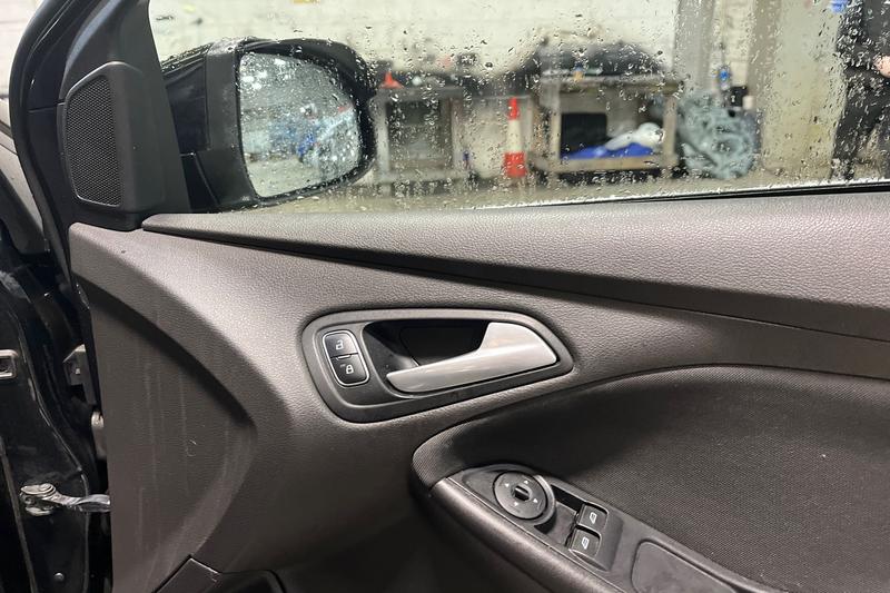 Used Ford Focus 2015 for sale - 77248717: Photo 24