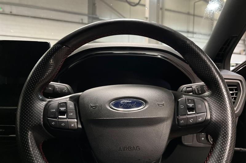 Used Ford Focus 2022 for sale - 76146583: Photo 12