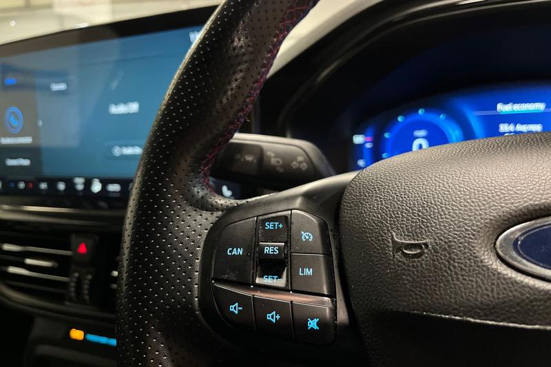 Used Ford Focus 2022 for sale - 76146583: Photo 30