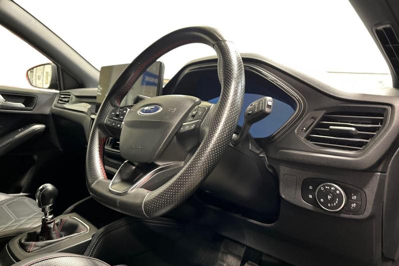 Used Ford Focus 2022 for sale - 76146583: Photo 9