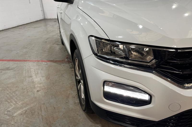 Used Volkswagen T-Roc 2019 for sale - 76302731: Photo 23