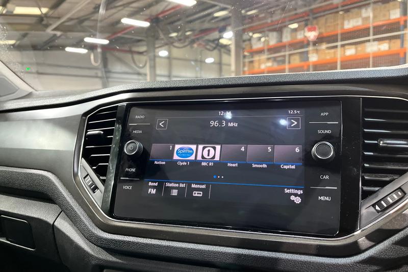 Used Volkswagen T-Roc 2019 for sale - 76302731: Photo 30