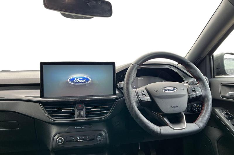 Used Ford Focus 2022 for sale - 76722861: Photo 10